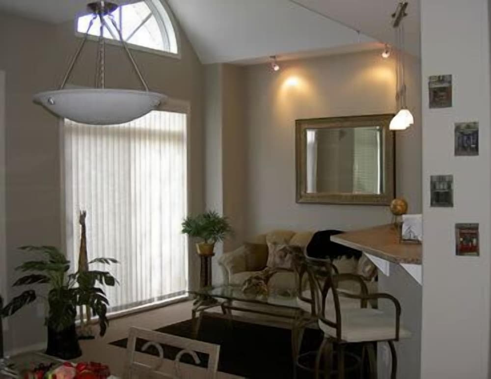 Okanagan Valley Rentals at Discovery Bay