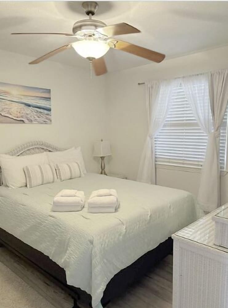 Gulf Highlands 1160