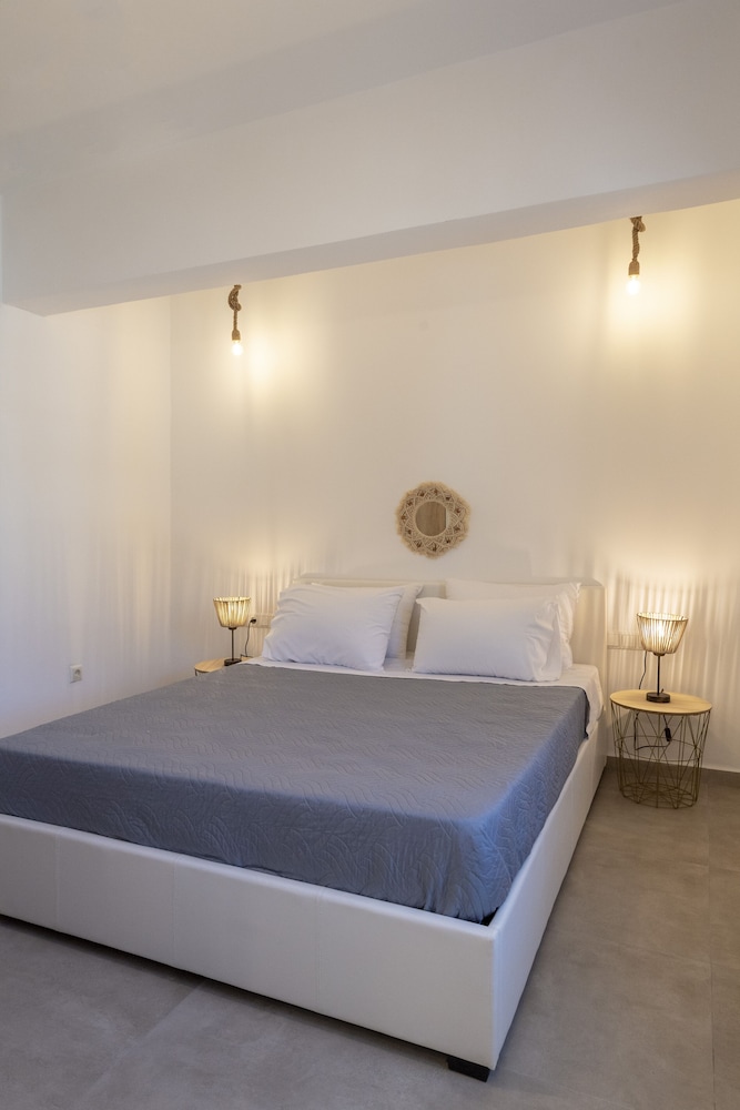 Theodora's Family Suite view 3