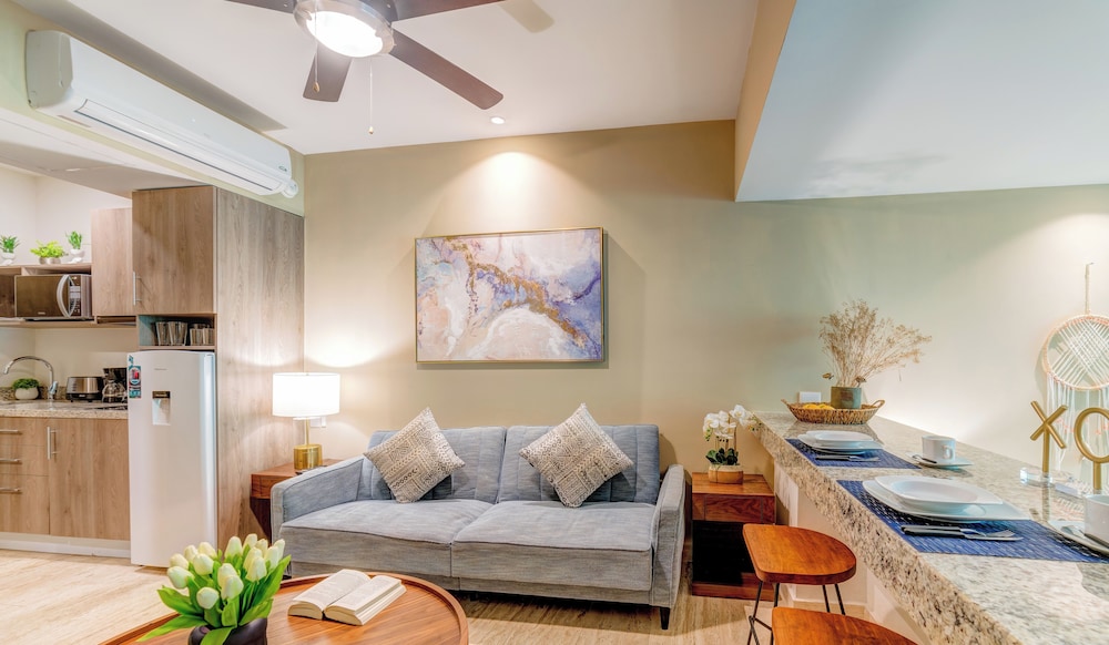 Syrena Living Condos