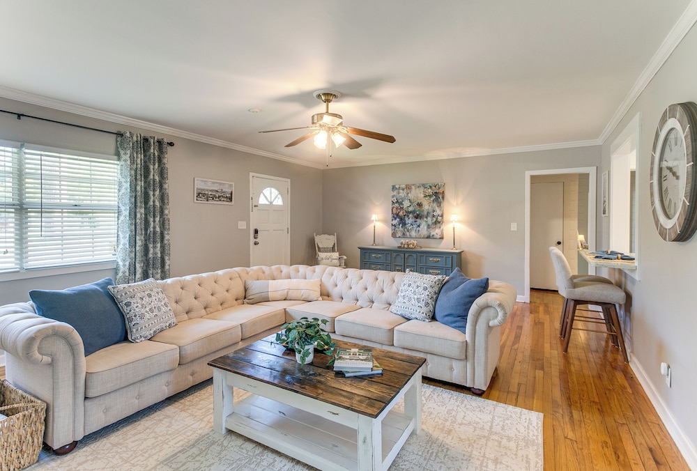 Large Private Yard: Home < 3 Mi to Dtwn Valdosta!