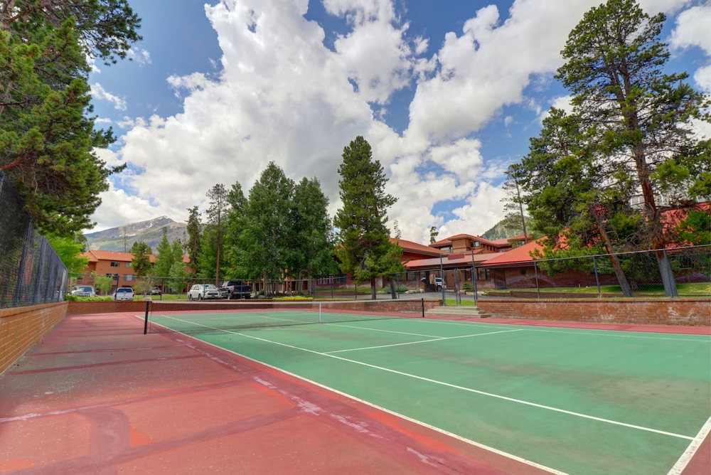 727b Meadow Creek 2 Bedroom Townhouse