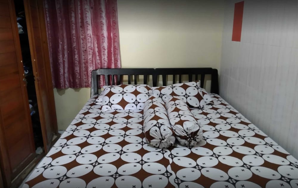 HOMESTAY BINTARAN SYARIAH view 2