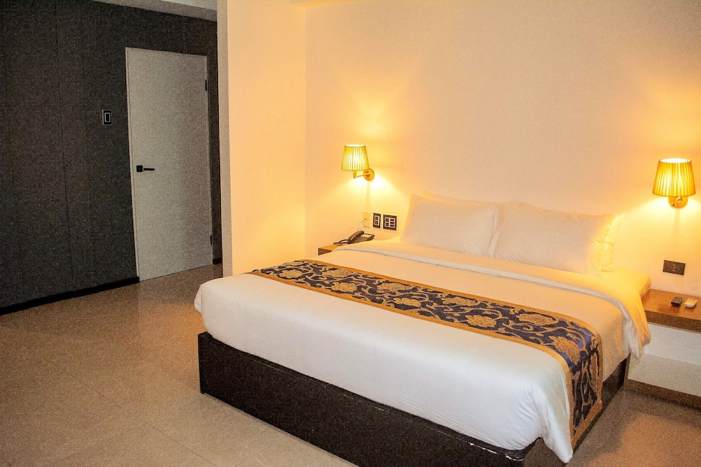 Sunday Hevea Hotel and Resort view 4