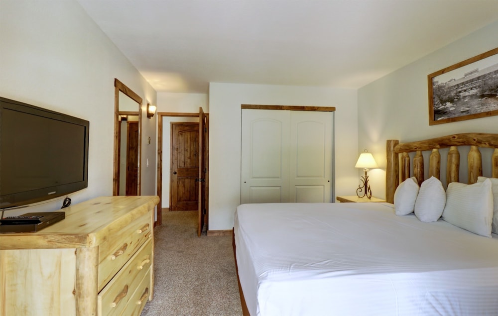 SkyRun Copper Mountain Resort Vacation Lodging