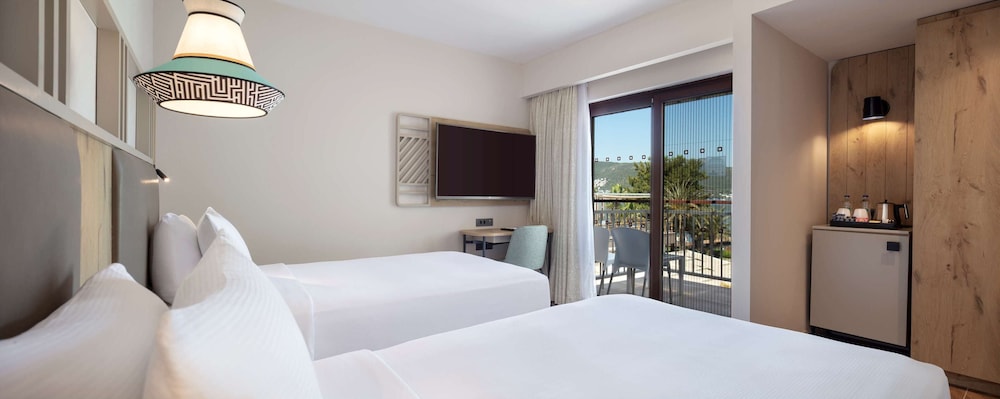 DoubleTree by Hilton Bodrum Isil Club Resort - ULTRA HER ŞEY DAHIL - Image 105