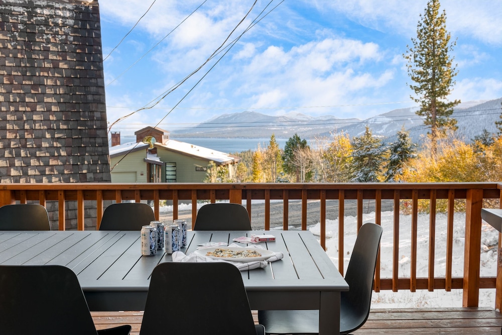 Chickaree by Avantstay A-frame w/ Mountain Views - Property Image 6