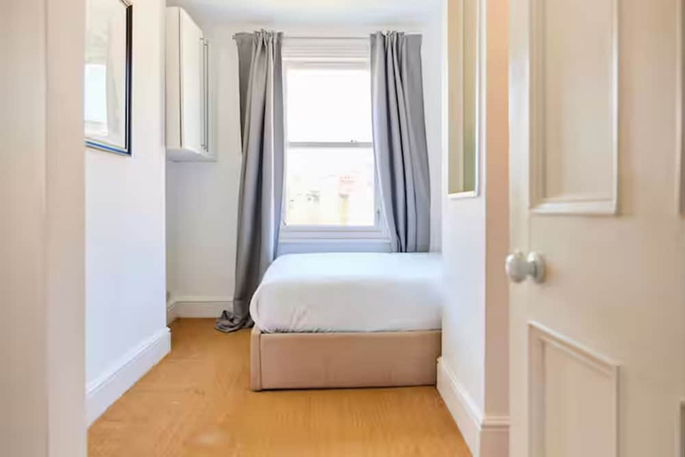 Stylish 3Br Home With Private Patio In Maida Vale