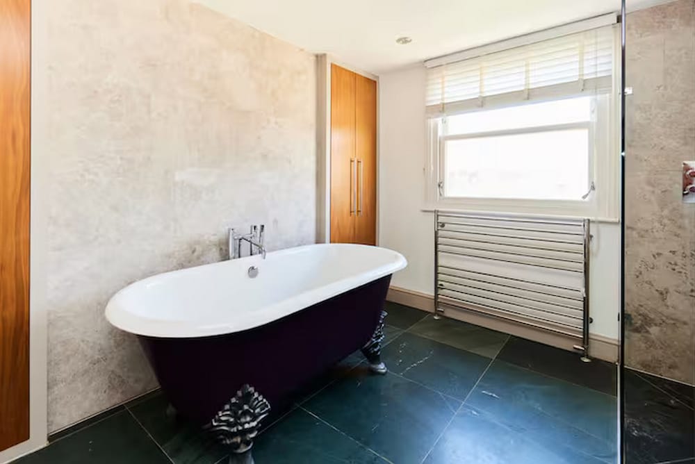 Stylish 3Br Home With Private Patio In Maida Vale
