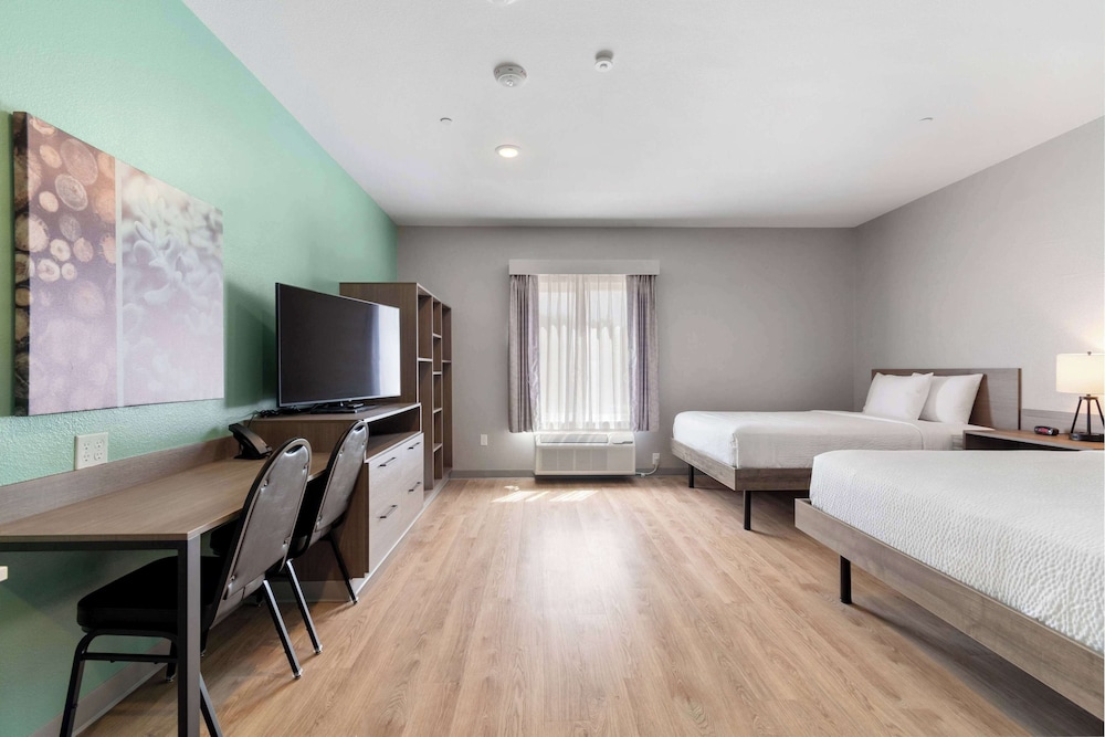 ECHO Suites Extended Stay by Wyndham Houston Katy West