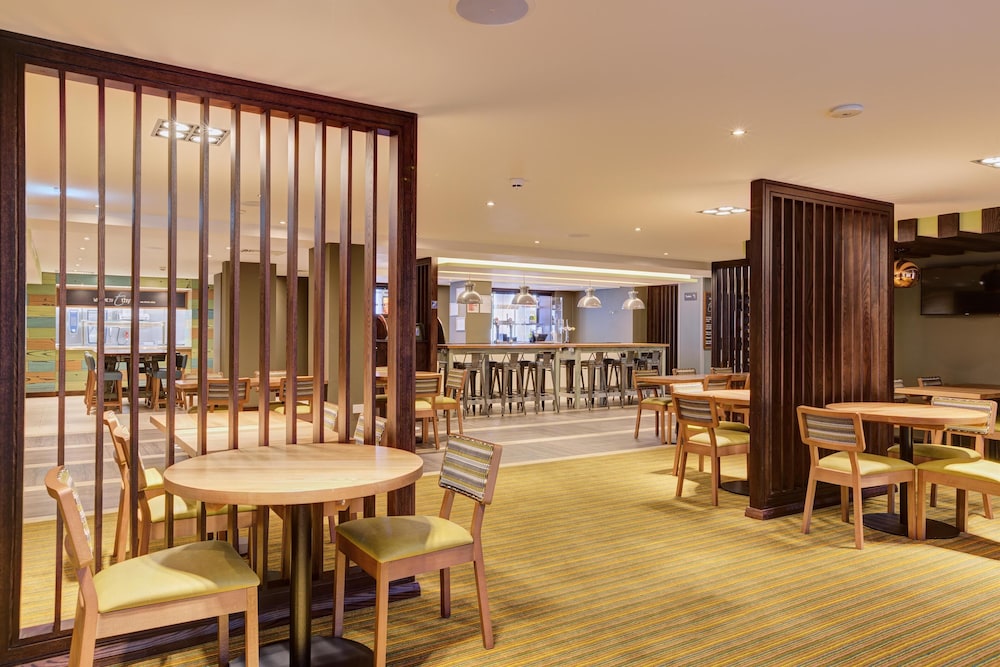 Premier Inn Royal Tunbridge Wells, photo 13