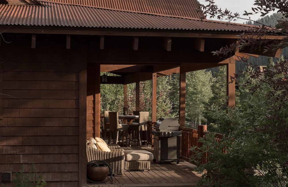 The Cabins At Snake River Sporting Club