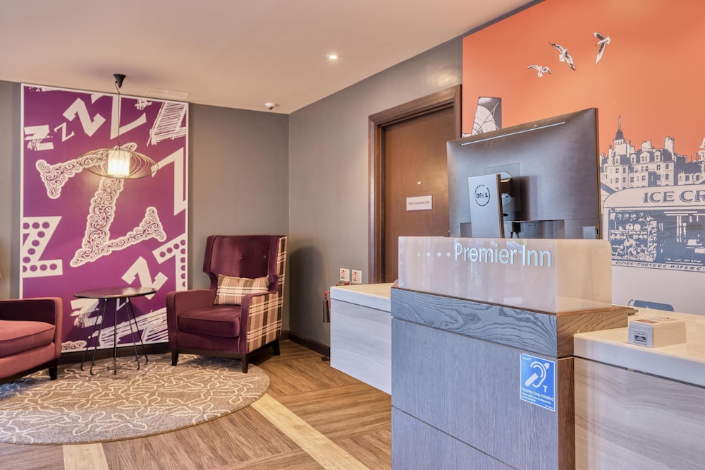Premier Inn Scarborough - North Bay 5