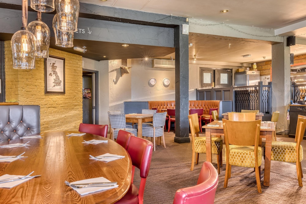 Premier Inn Basingstoke West, photo 5