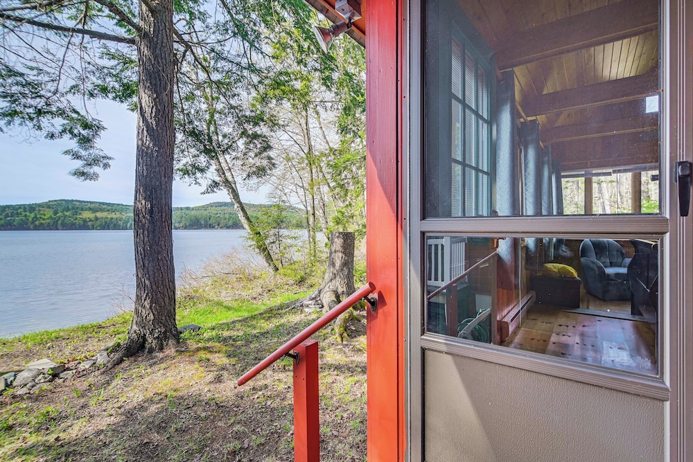 Dock + Fire Pit: Secluded Cottage in Denmark