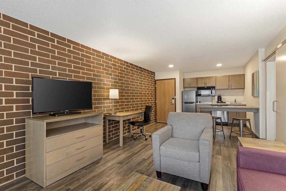 Executive Residency By Best Western Waterloo & Cedar Falls