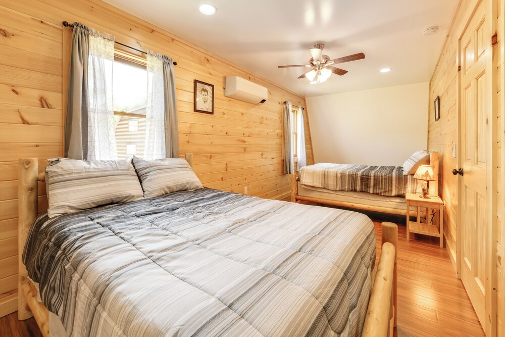 Creekside Cabin in Bainbridge w/ Wraparound Deck! view 4