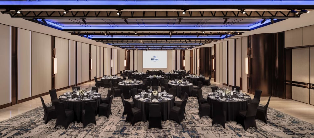 Hilton Saigon 55