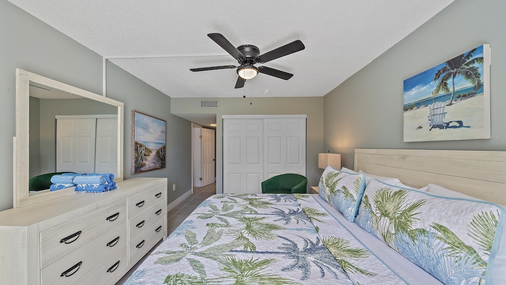 Beach Haven 2 Bedroom Condo