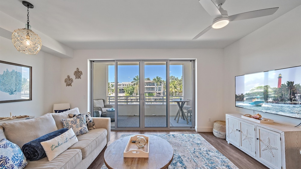 Sunsets At The Strand 1 Bedroom Condo