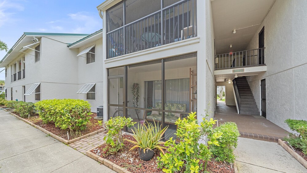 White Sands On Siesta 1 Bedroom Condo