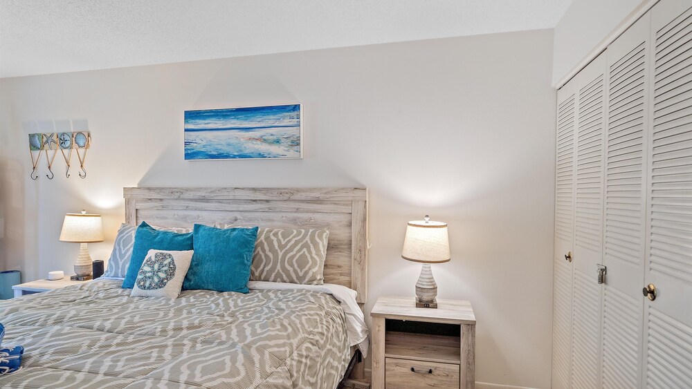 White Sands On Siesta 1 Bedroom Condo
