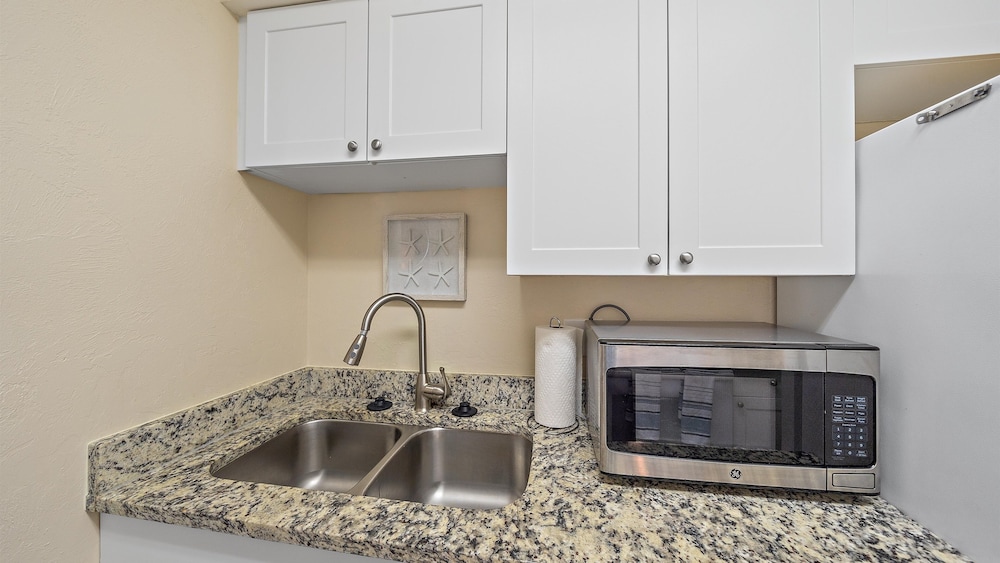 White Sands On Siesta 1 Bedroom Condo