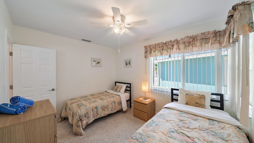 Siesta Treasure 4 Bedroom Home