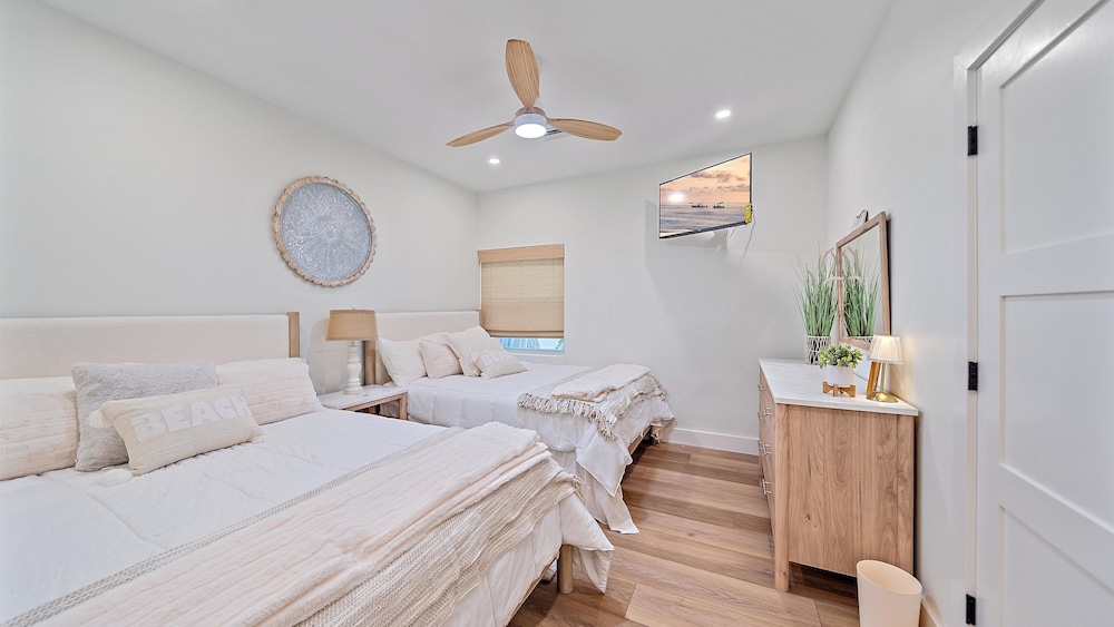 The Beach House 2 Bedroom Condo