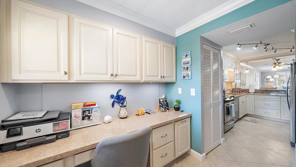 'bout Time 2 Bedroom Condo