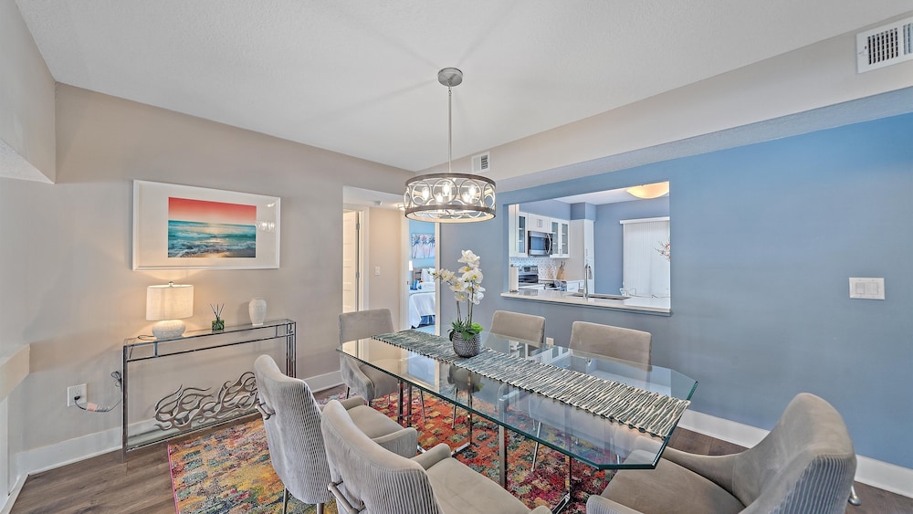 Siesta Beach Retreat 2 Bedroom Townhouse