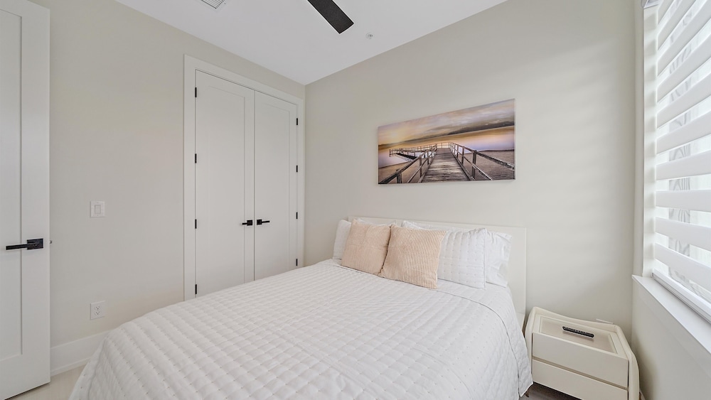 Coastal Moderne 2 Bedroom Townhouse