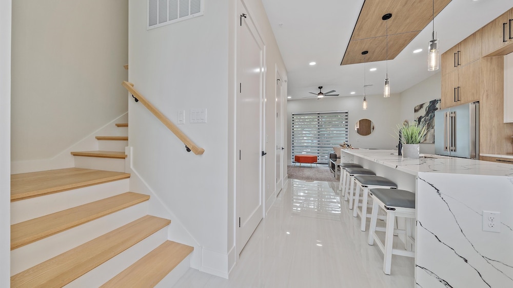 Coastal Moderne 2 Bedroom Townhouse