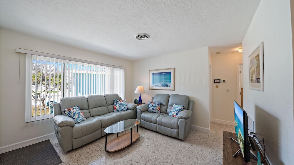 Siesta Treasure 4 Bedroom Home