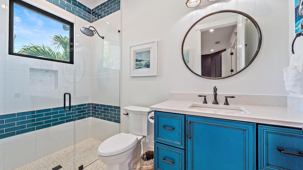 Dream Island 8 Bedroom Home