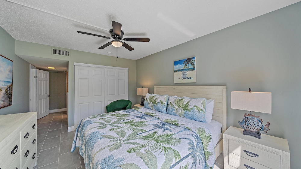 Beach Haven 2 Bedroom Condo