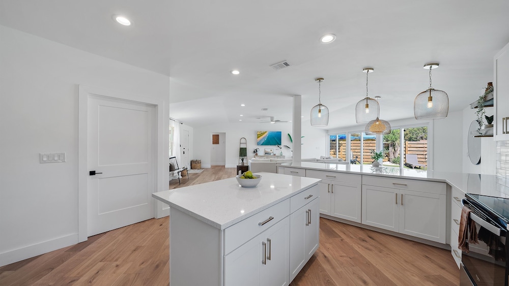 Coastal Cottage 2 Bedroom Home