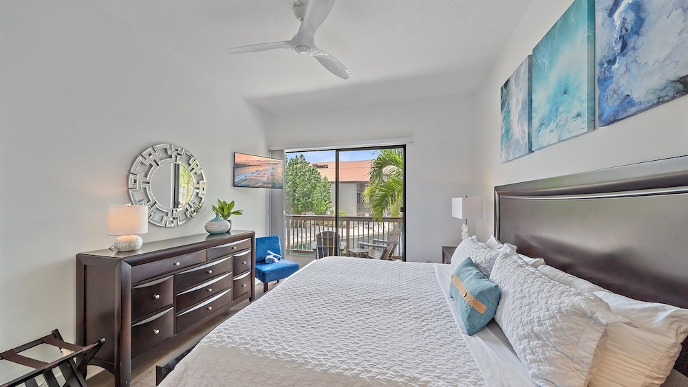 Siesta Beach Retreat 2 Bedroom Townhouse
