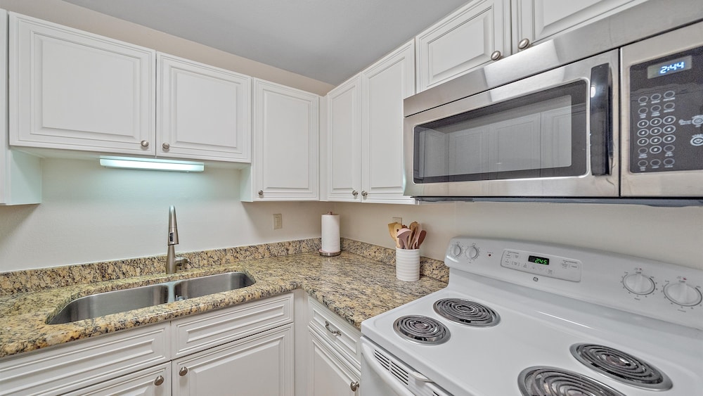 Sole Retreat 2 Bedroom Condo