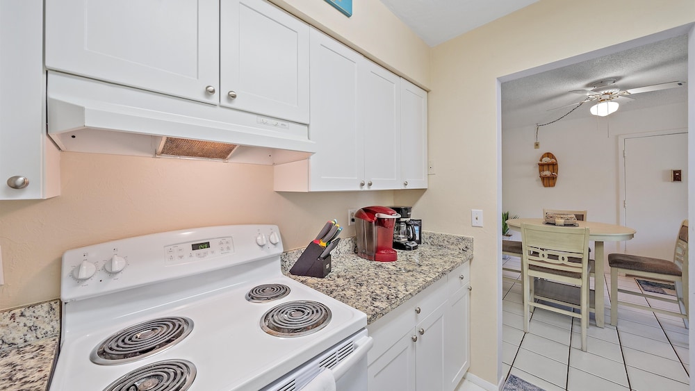 White Sands On Siesta 1 Bedroom Condo