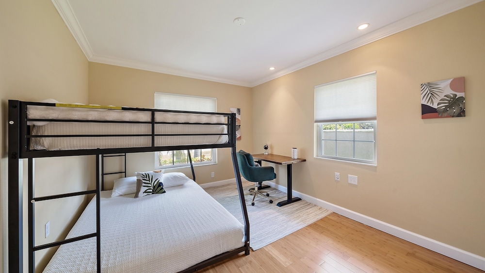 Sapphire Shores 3 Bedroom Home