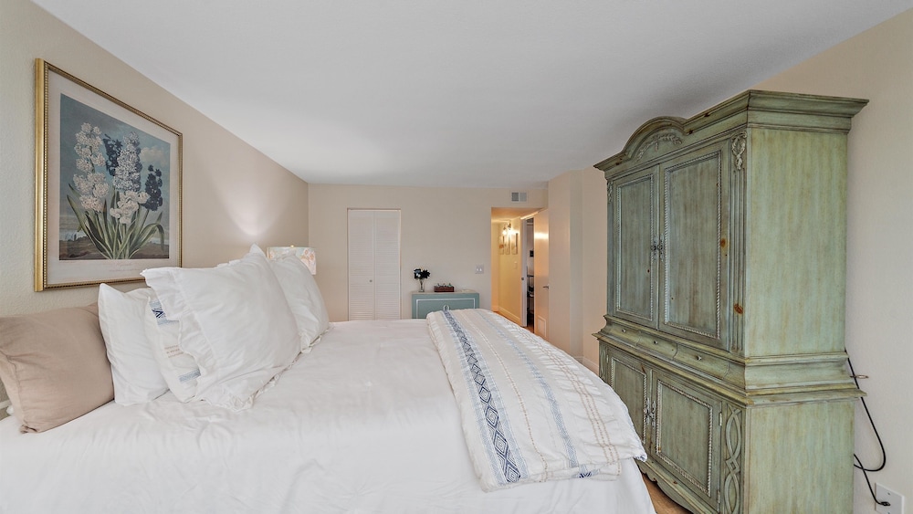 Sole Retreat 2 Bedroom Condo
