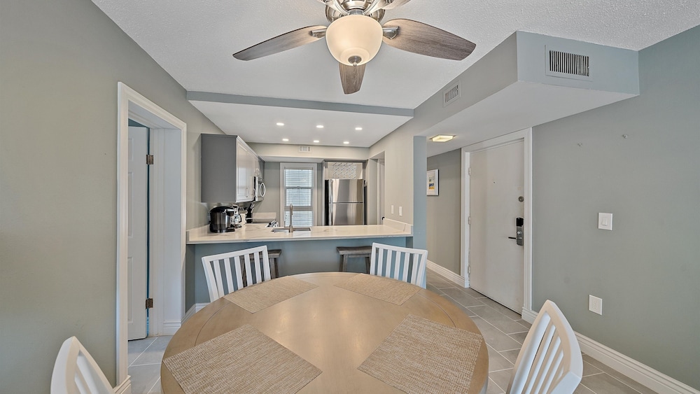 Beach Haven 2 Bedroom Condo