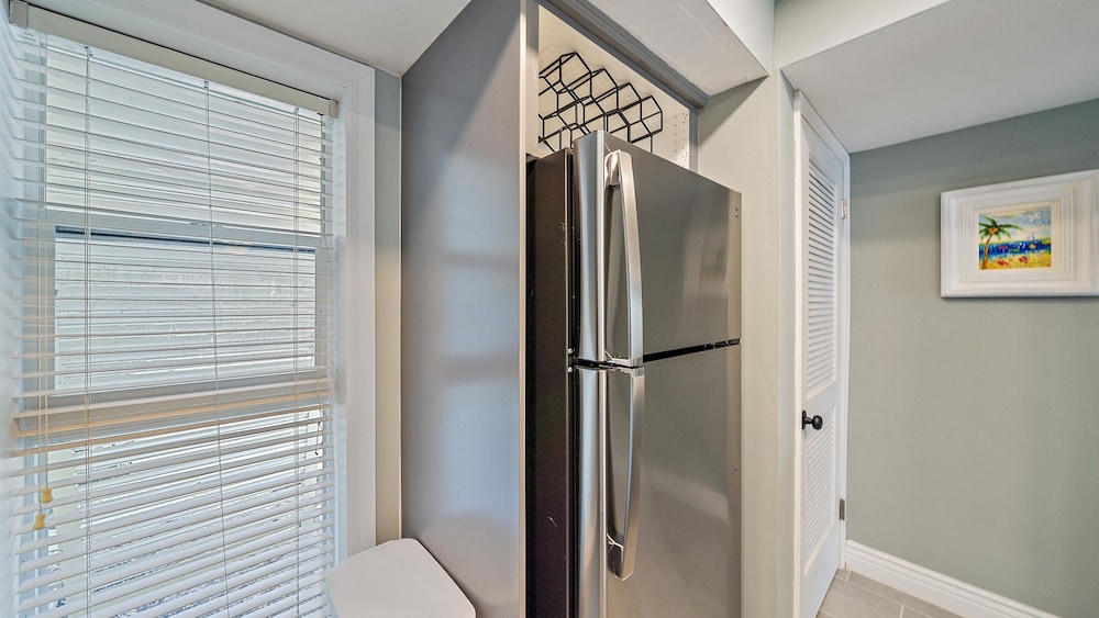 Beach Haven 2 Bedroom Condo