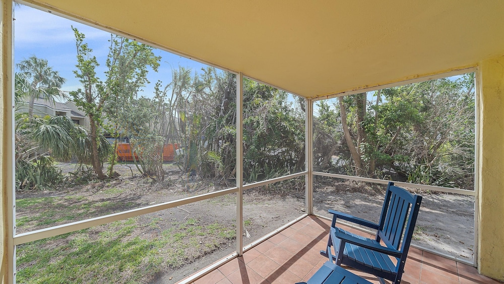Beach Haven 2 Bedroom Condo