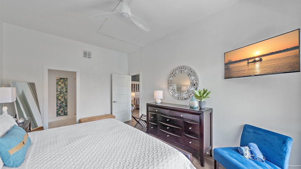 Siesta Beach Retreat 2 Bedroom Townhouse