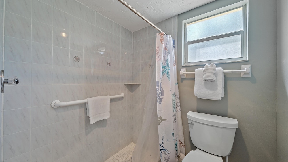 Beach Haven 2 Bedroom Condo