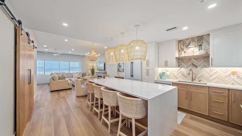 The Beach House 2 Bedroom Condo