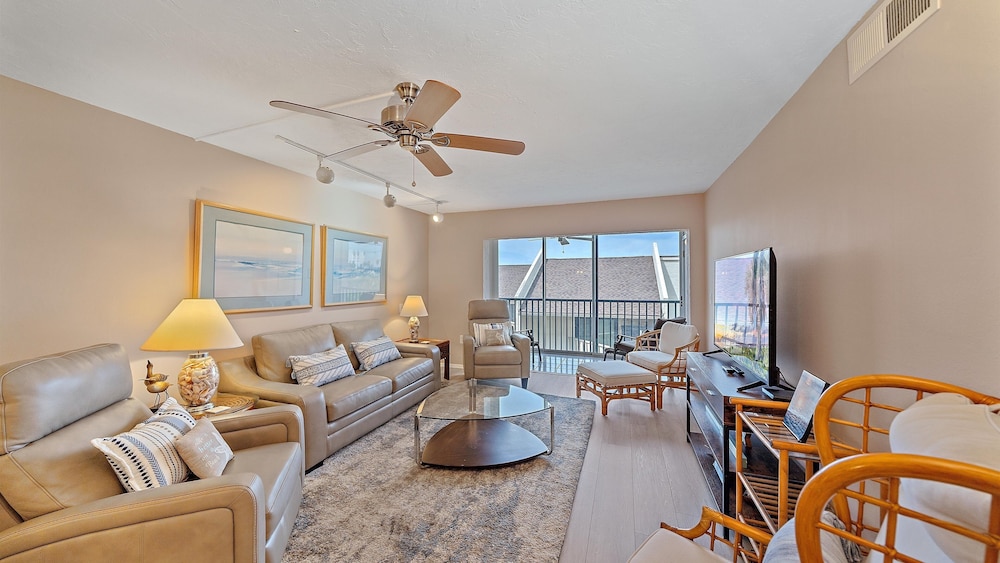 My Happy Place 2 Bedroom Condo