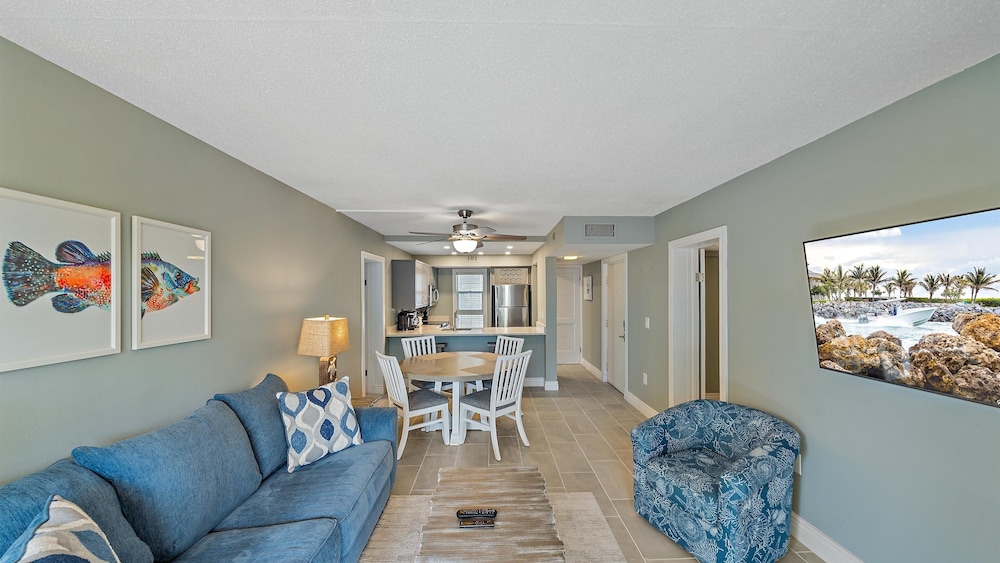 Beach Haven 2 Bedroom Condo